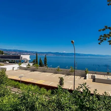 Apartment Rona Esko Ičići